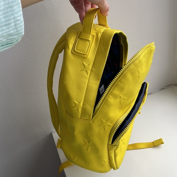 Backpack - Picture 2 of 8